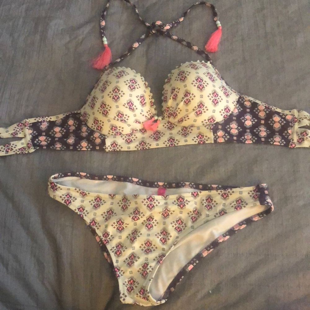 Victoria’s Secret Bikini
